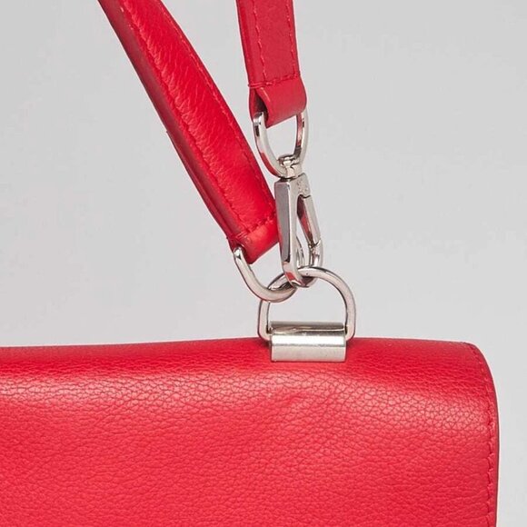 Louis Vuitton Rubis Calfskin Leather Lockme II - Picture 12 of 12